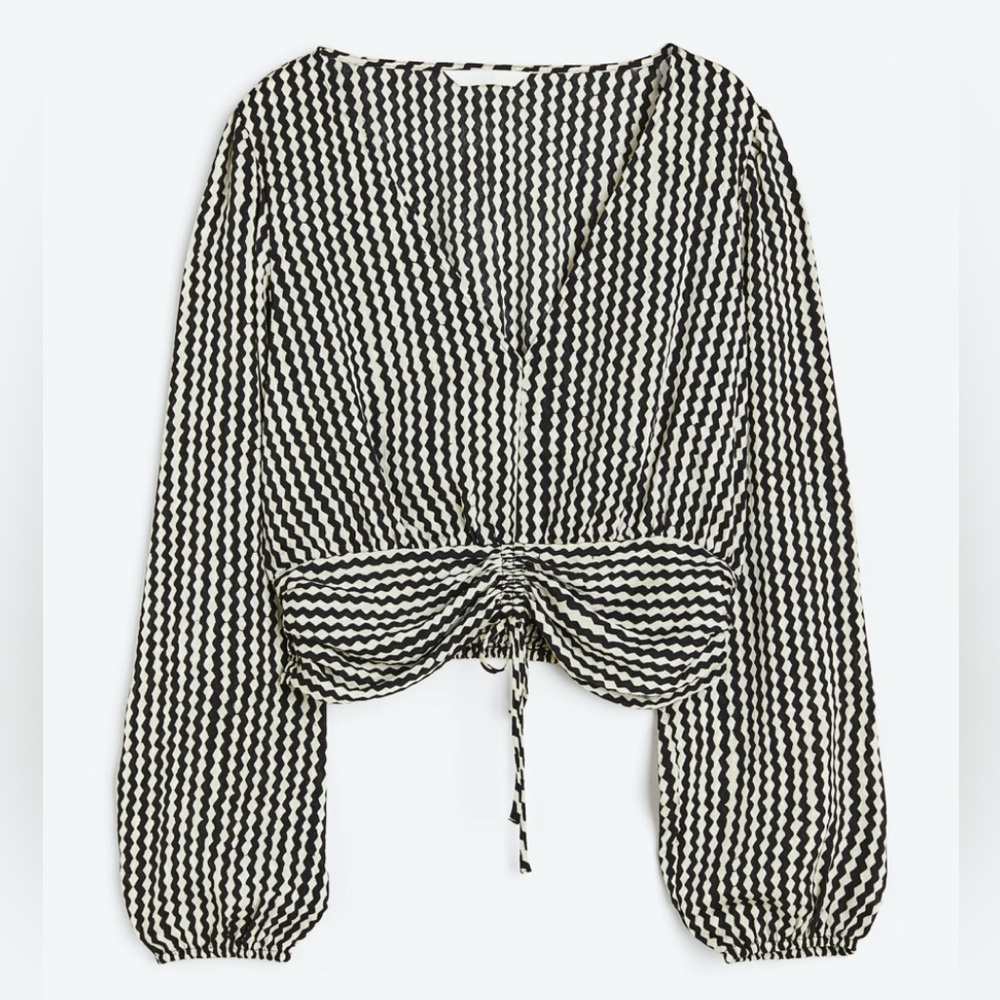 H&M Black and White Cropped Drawstring Blouse